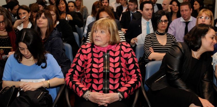 Otro intento del Gobierno de comprar votos. El subsidio de 15 Mil pesos fue frenado por la justicia