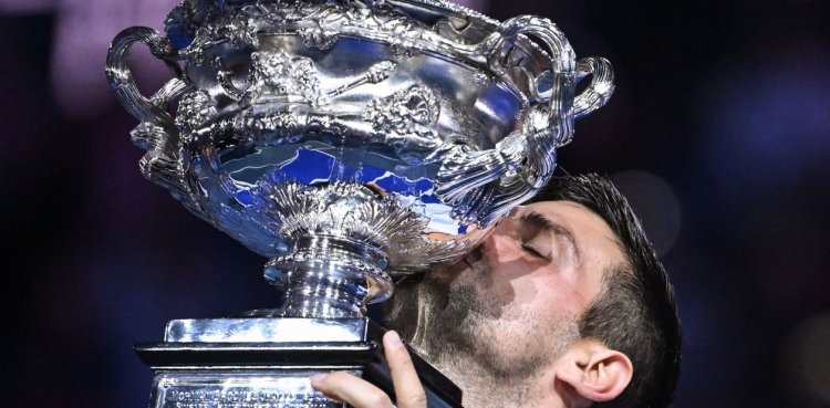 Djokovic, Campeon en Australia, alcanzó a Nadal y se quedó con el 1 del ranking